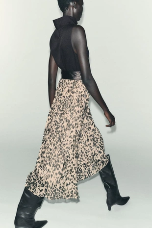 Комбинированное платье миди с анималистическим принтом и ремнем- Заказать в России