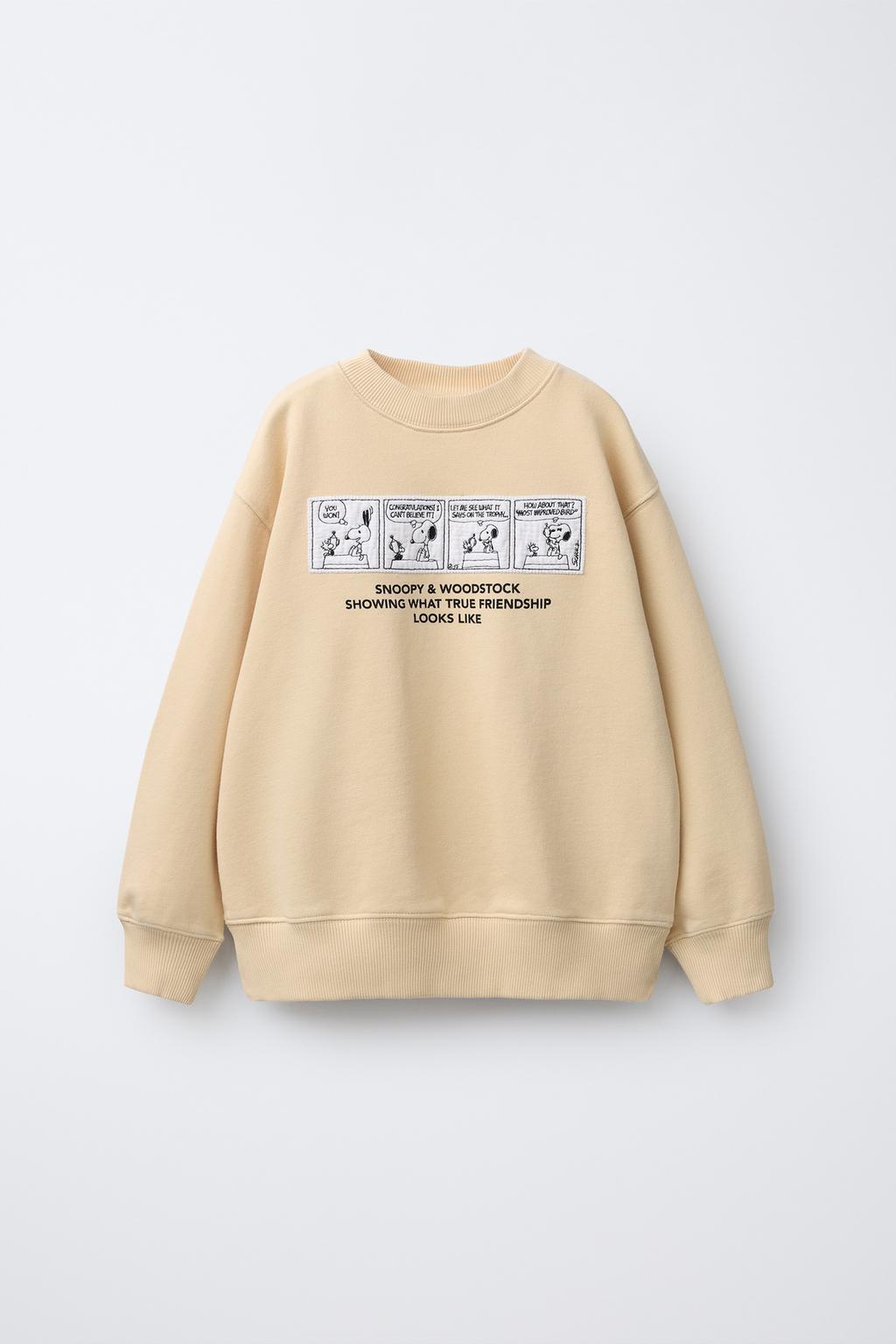 ТОЛСТОВКА С НАШИВКАМИ SNOOPY PEANUTS™