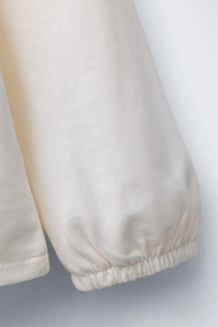 Футболка с вышитым воротником- Заказать в России