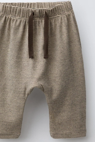 Комплект из футболки и брюк в полоску- Заказать в России