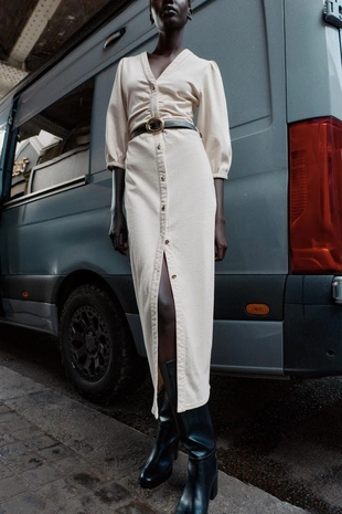 Платье миди с рукавами-буфами и поясом- Заказать в России