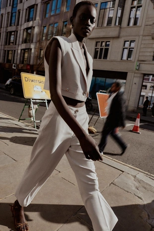 Купить Zara Укороченный жилет с клапанами