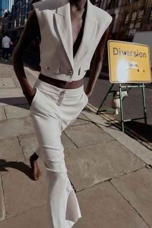 Укороченный жилет с клапанами