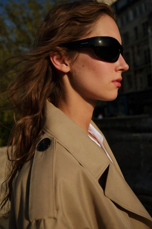 Длинный двубортный тренч с поясом- Заказать в России