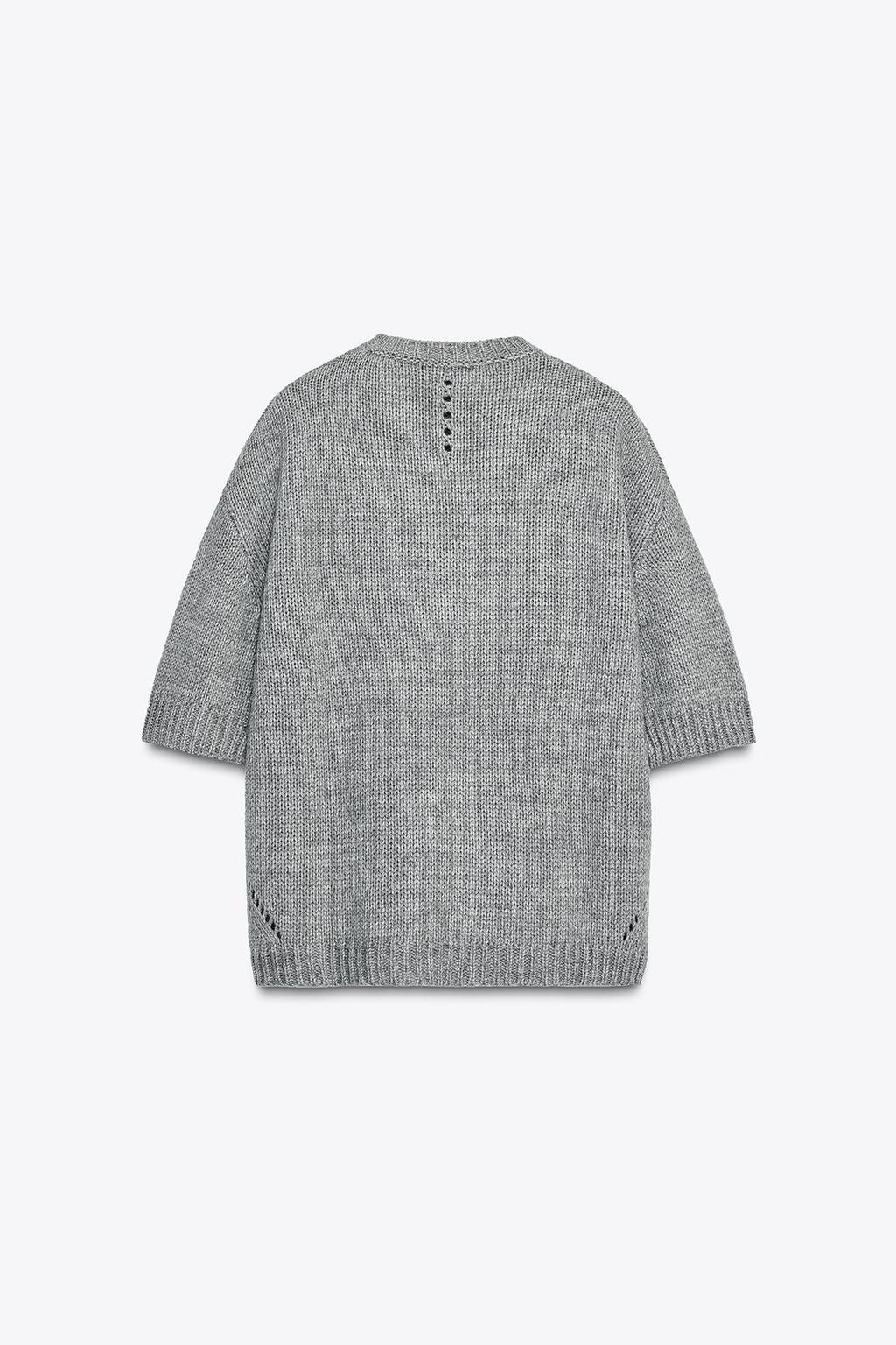 ТРИКОТАЖНЫЙ ДЖЕМПЕР OVERSIZE С КОРОТКИМИ РУКАВАМИ