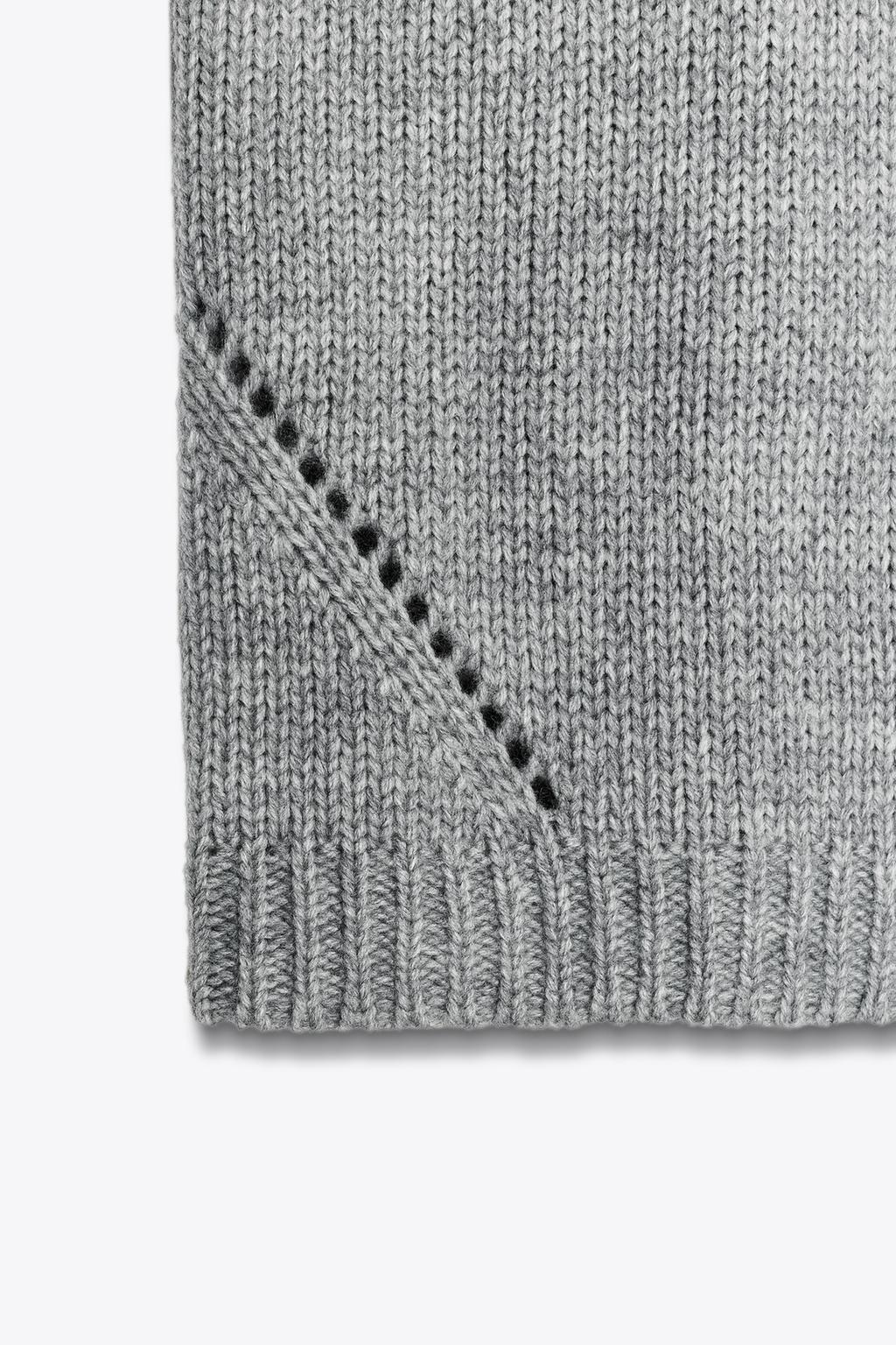 ТРИКОТАЖНЫЙ ДЖЕМПЕР OVERSIZE С КОРОТКИМИ РУКАВАМИ
