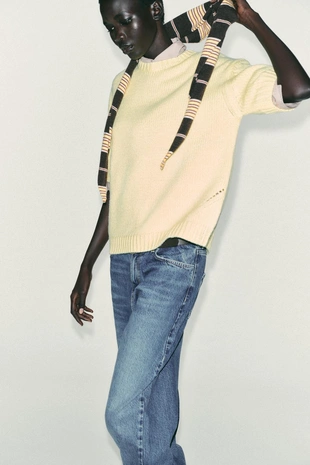 Трикотажный джемпер OVERSIZE с короткими рукавами- Заказать в России