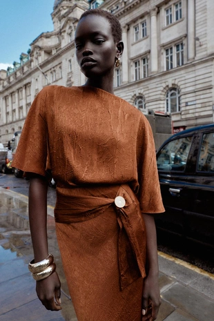 Купить Zara Атласный топ с эффектом жатости