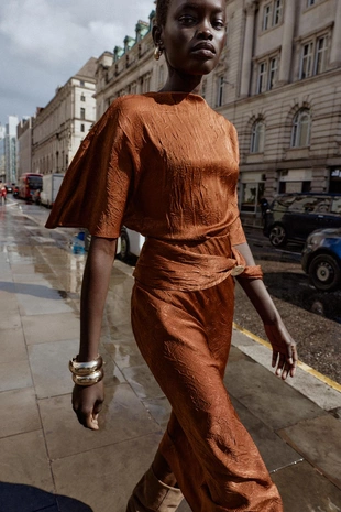 Copper | 3666/059/735 - Zara Атласный топ с эффектом жатости