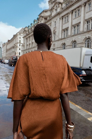 Атласный топ с эффектом жатости- Заказать в России