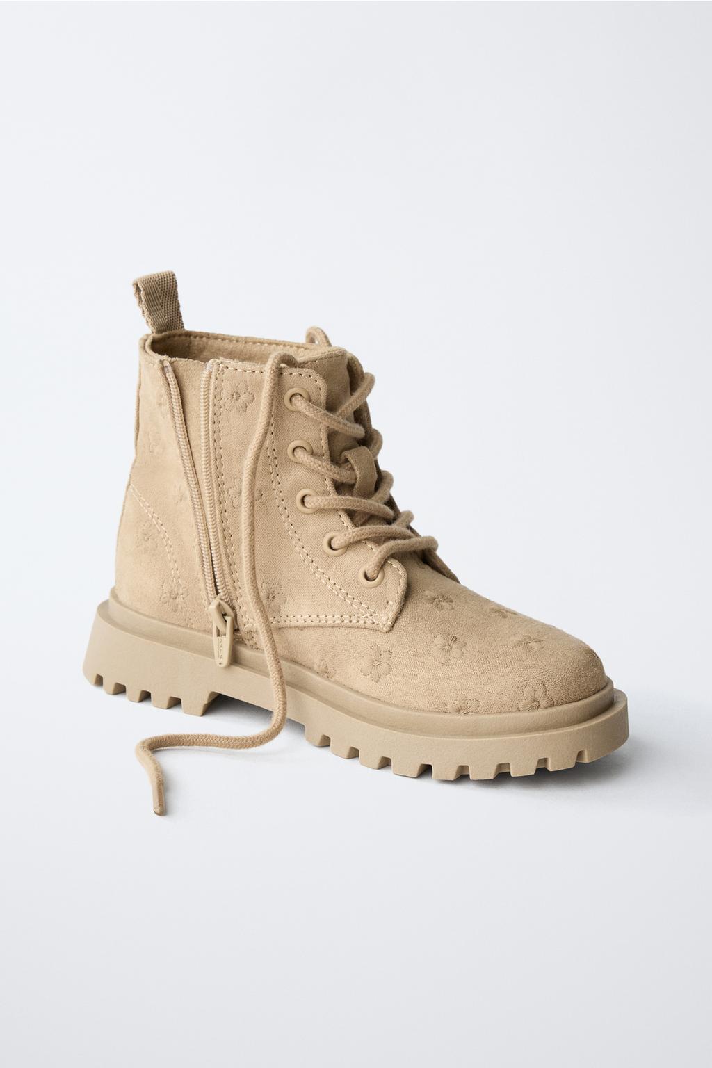 БОТИНКИ С ЦВЕТАМИ