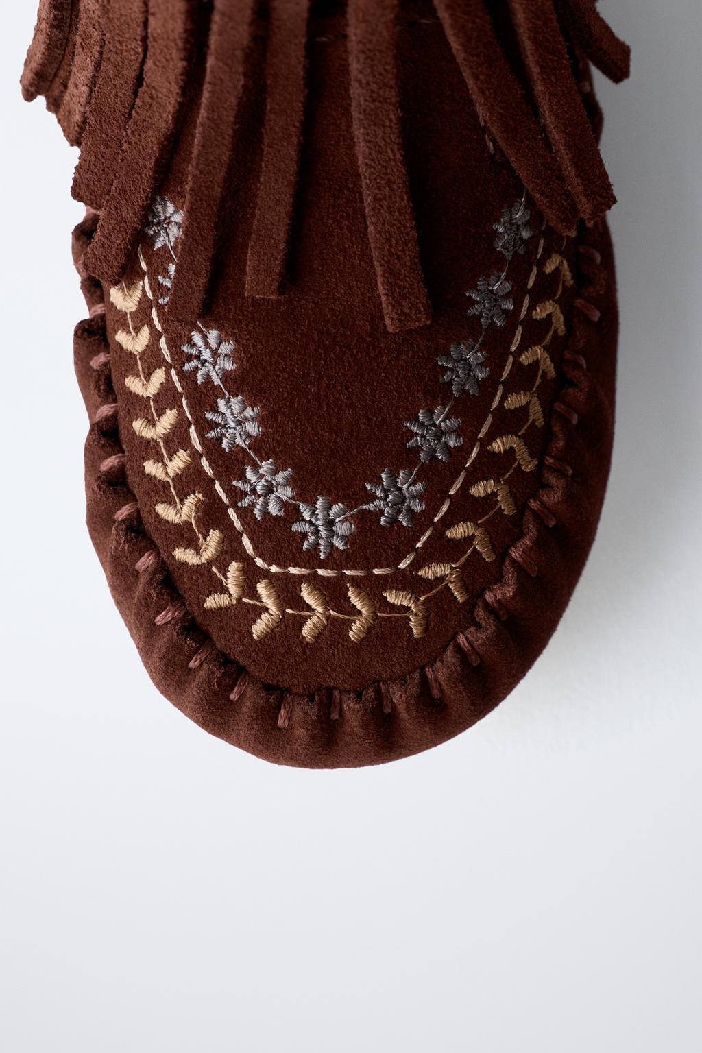 КОЖАНЫЕ САПОГИ С ВЫШИВКОЙ