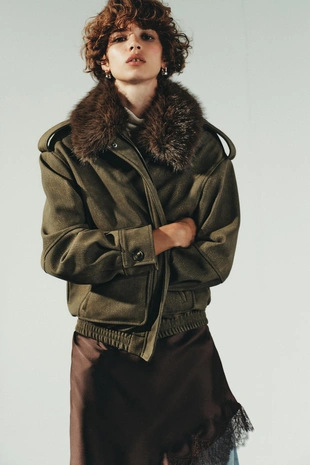 Куртка из искусственной замши со съемным воротником- Заказать в России