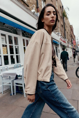 Бомбер под замшу- Заказать в России