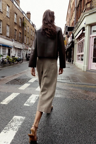 Короткая куртка из искусственной кожи- Заказать в России