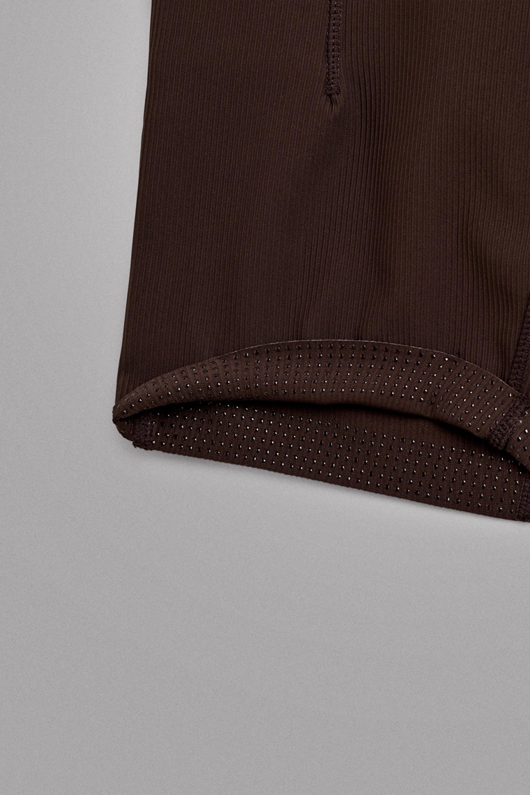 Леггинсы с фактурным эффектом и эффектом коррекции фигуры