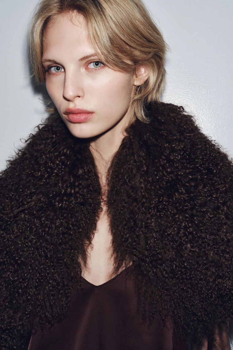 Кожаное и овечье воротник