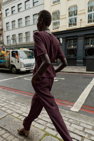 Прямые брюки с декоративной строчкой- Заказать в России