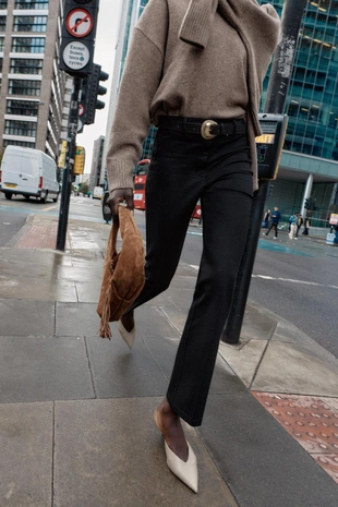 Легинсы FLARE с ремнем- Заказать в России