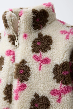 Куртка из искусственной овчины с цветочным принтом- Заказать в России