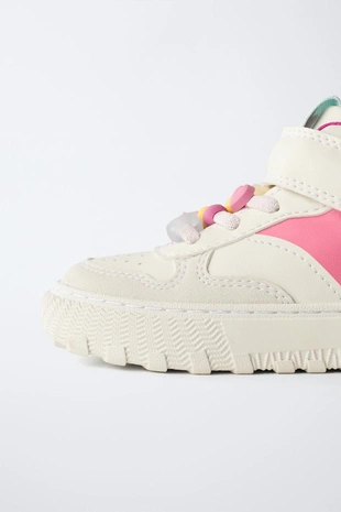 Спортивные ботинки с деталями- Заказать в России