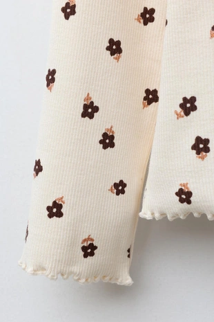 Футболка в рубчик с принтом- Заказать в России