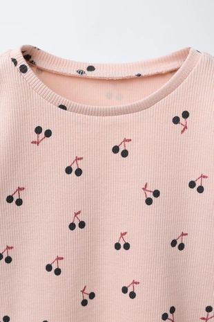 Футболка в рубчик с принтом