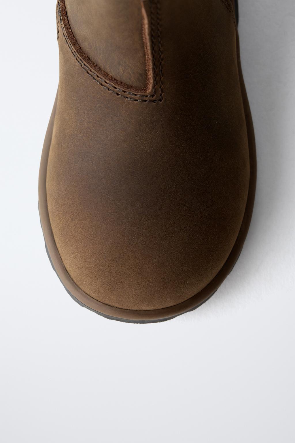 Ботинки модной обуви barefoot