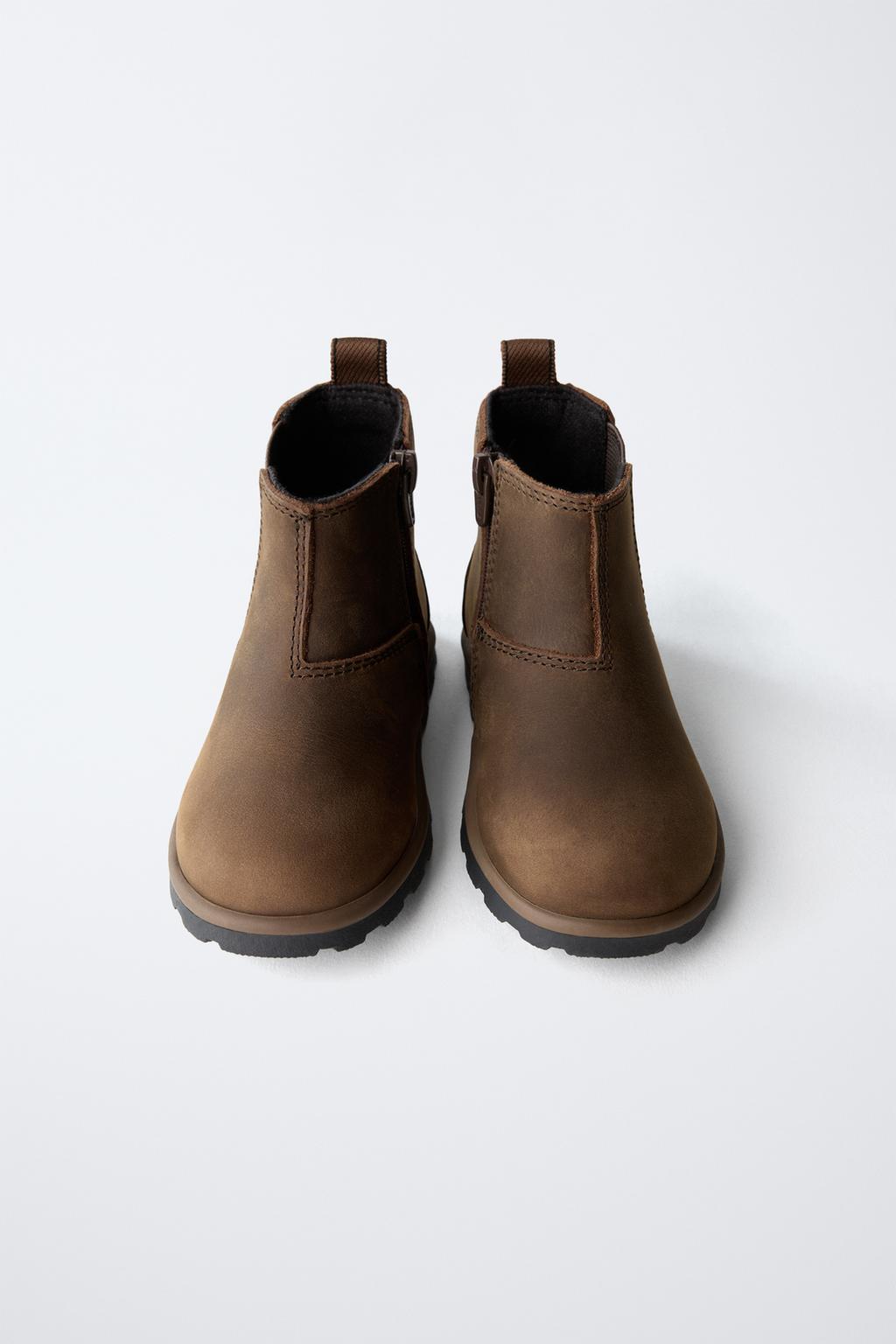 Ботинки модной обуви barefoot