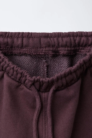 Брюки-джоггеры с этикеткой