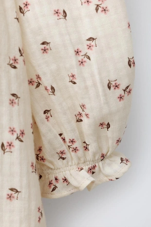 Платье с цветочным принтом и контрастным воротником- Заказать в России