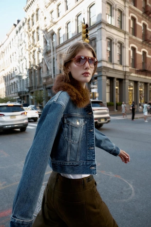 Z1975 FAUX FUR COLLAR SHORT DENIM JACKET- Заказать в России