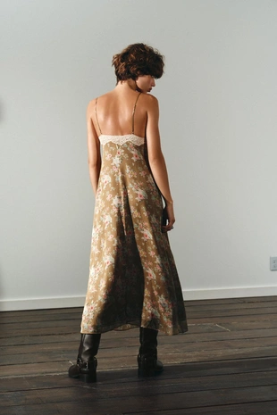 Платье миди с кружевным цветочным принтом- Заказать в России