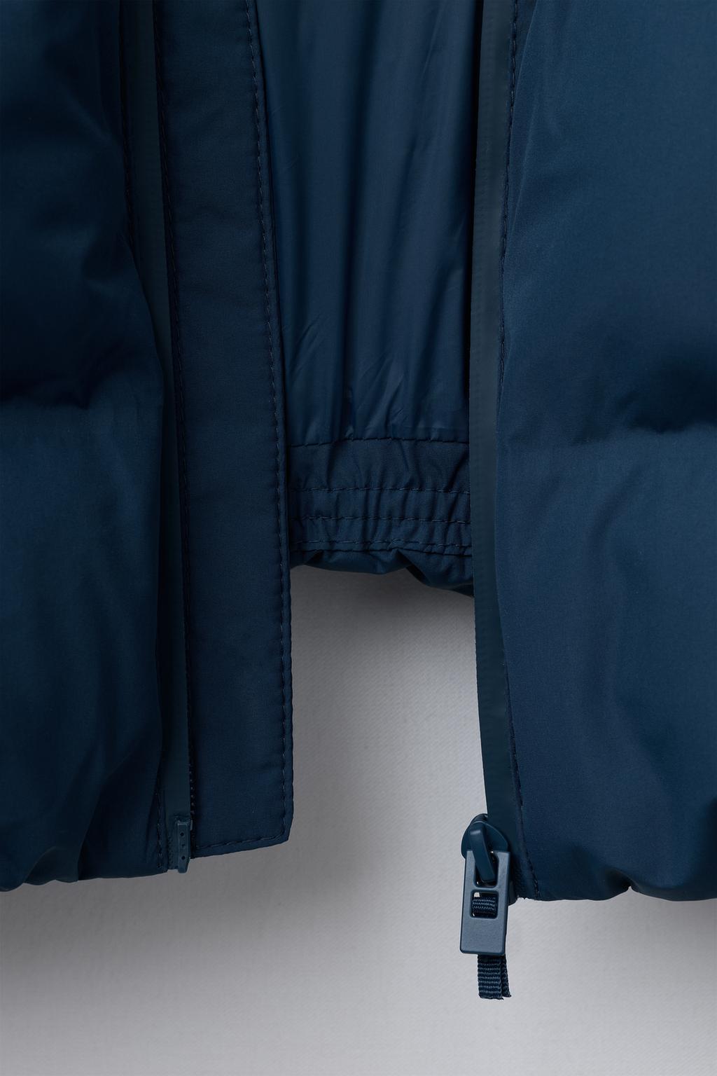 СТЕГАНЫЙ ПАЛЬТО С НАШИВКОЙ WATER REPELLENT