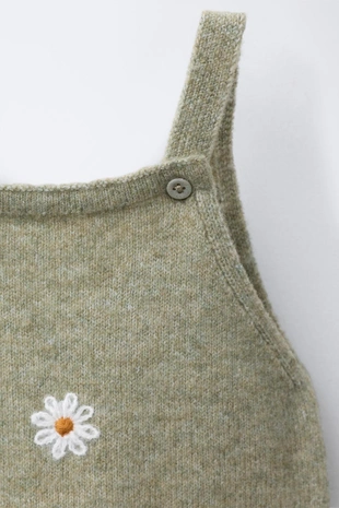 Длинный комбинезон с вышивкой «маргаритки»- Заказать в России