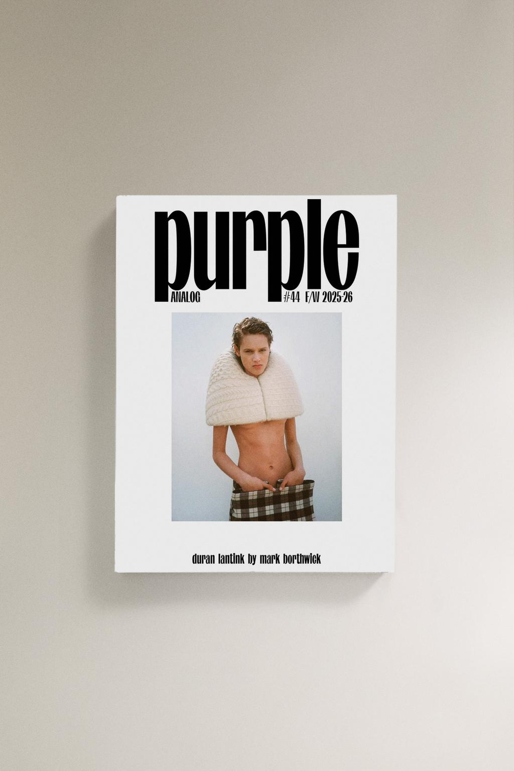 Журнал purple 44 фиолетового цвета