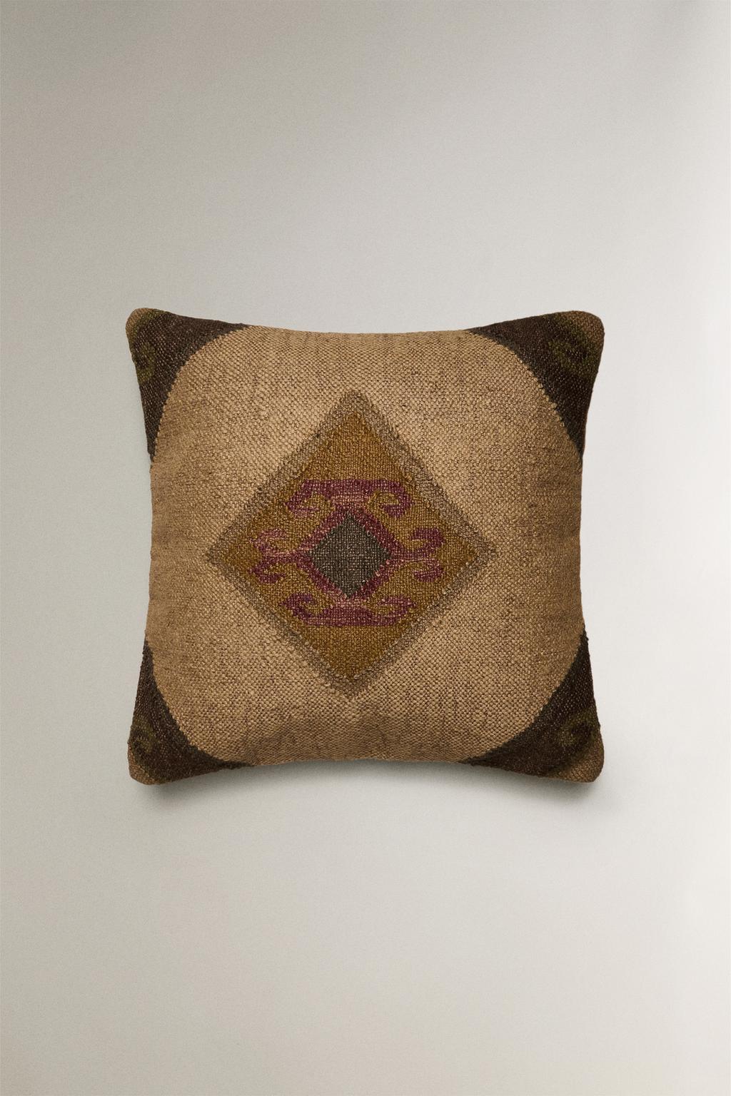 Обивка подушки kilim