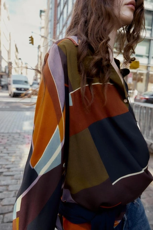 Рубашка с принтом и запахом- Заказать в России