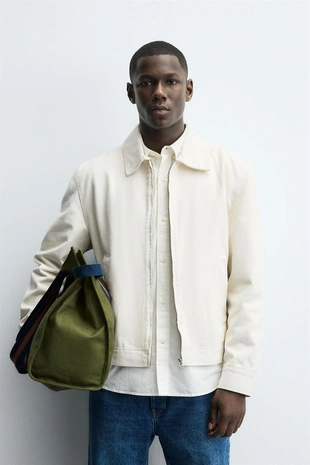 Куртка-рубашка из ткани с рельефом на молнии