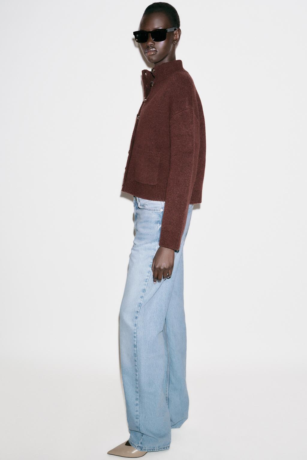 ВЯЗАНАЯ КУРТКА С ВОРОТНИКОМ-СТОЙКОЙ