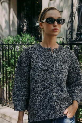 Вязаный кардиган с рукавами-буфами длины три четверти- Заказать в России