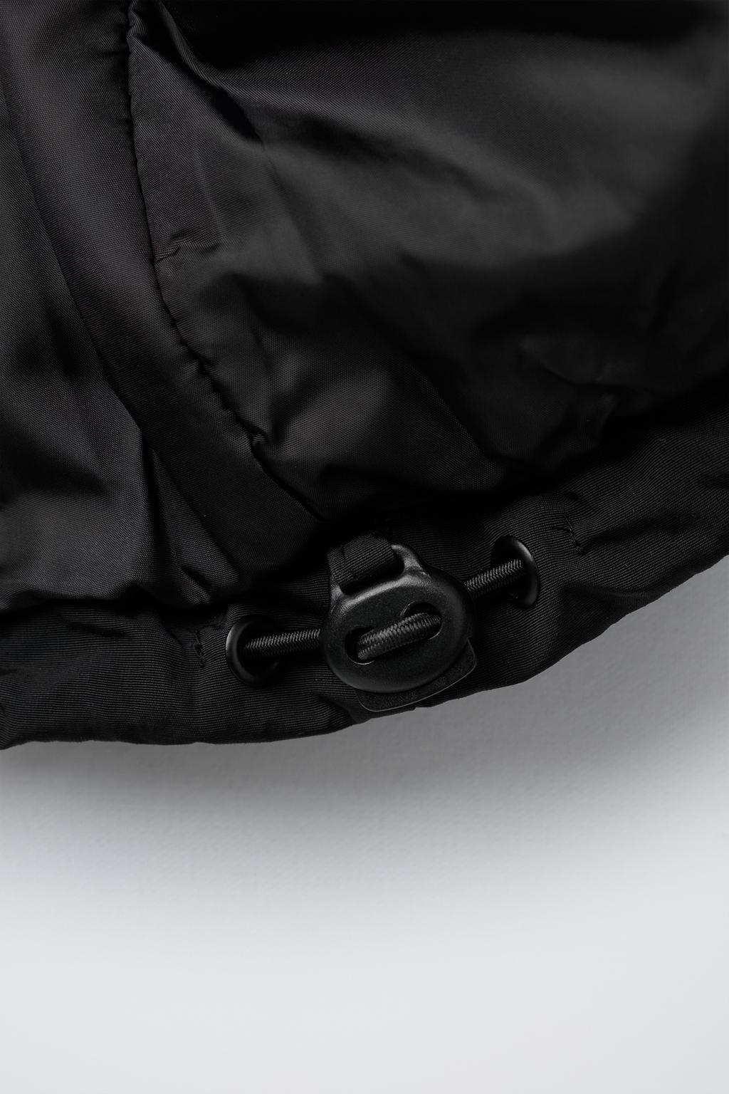 КУРТКА WATER REPELLENT С КАПЮШОНОМ UEFA CHAMPIONS LEAGUE ®