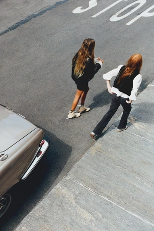 Жилет VELVET с бусинами- Заказать в России