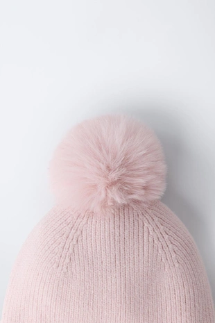 Трикотажная шапка с помпоном