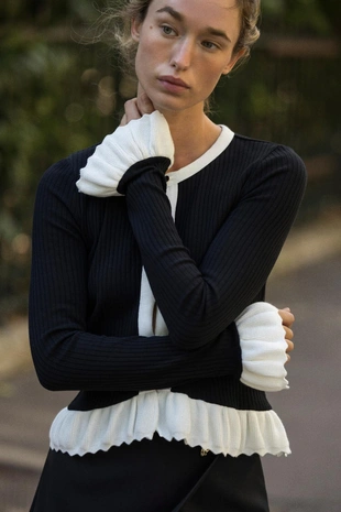 Комбинированная трикотажная куртка с контрастной отделкой- Заказать в России