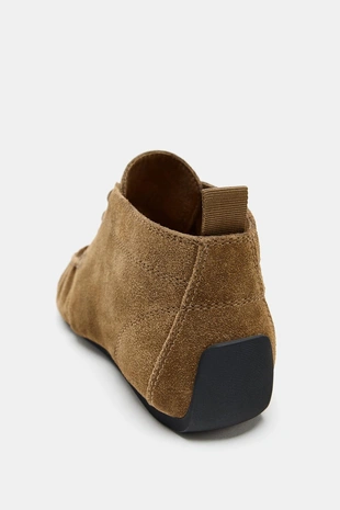 Замшевые ботинки со сборками- Заказать в России