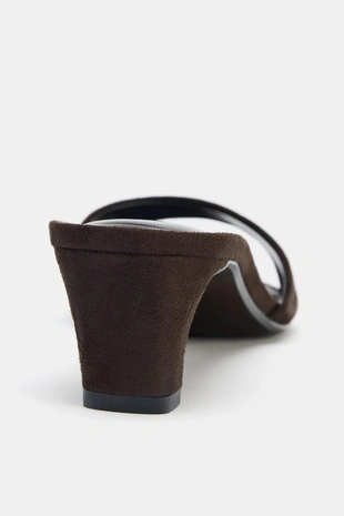 Замшевые босоножки на каблуке- Заказать в России