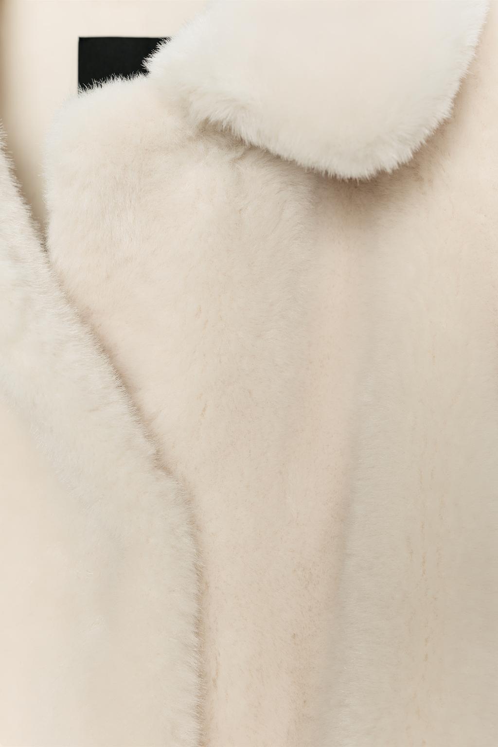 КОРОТКОЕ ПАЛЬТО ИЗ ИСКУССТВЕННОГО МЕХА С ПОЯСОМ — ZW COLLECTION