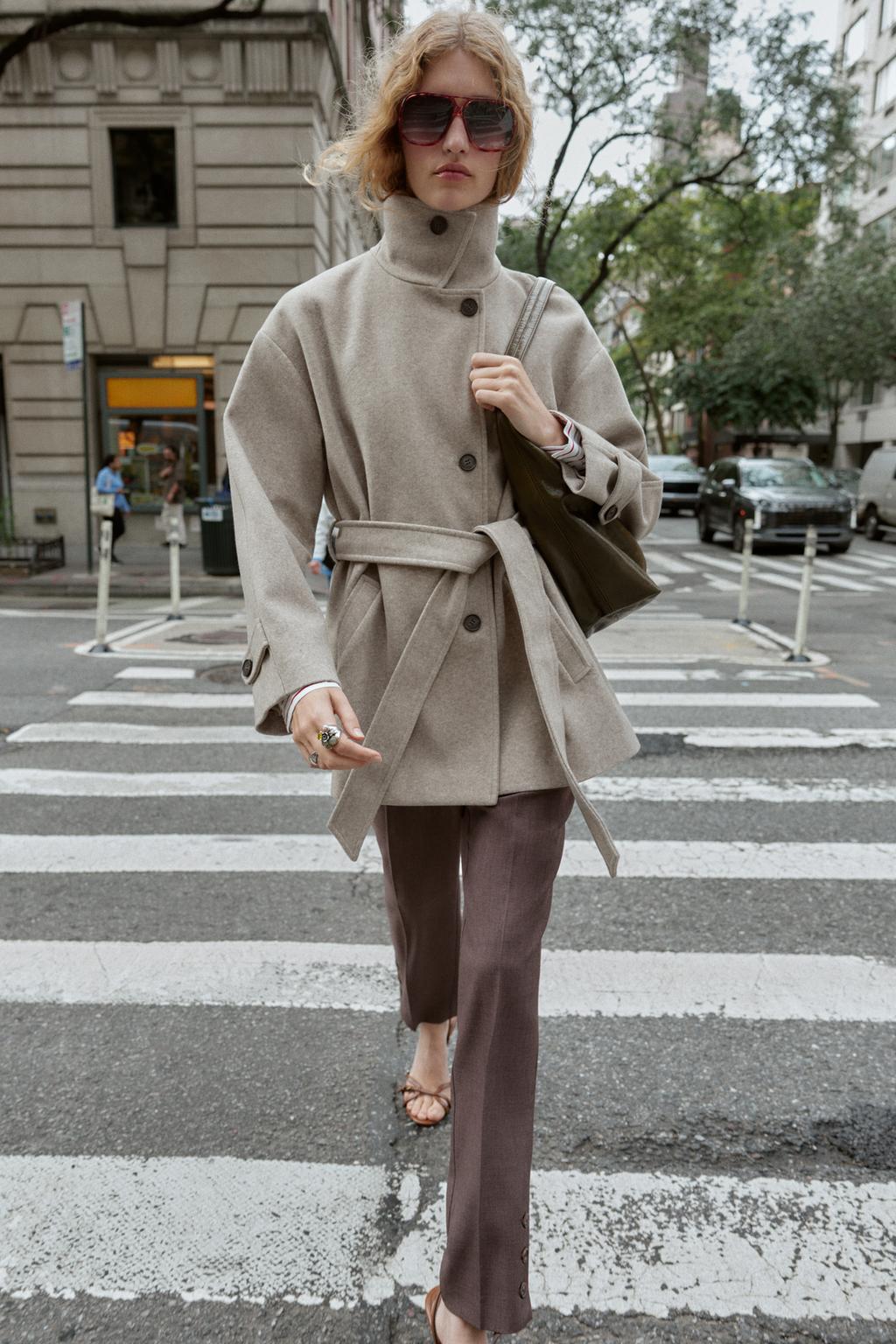 SOFT DOUBLE-POSITION COLLAR COAT