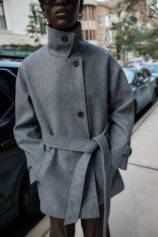 SOFT DOUBLE-POSITION COLLAR COAT- Заказать в России
